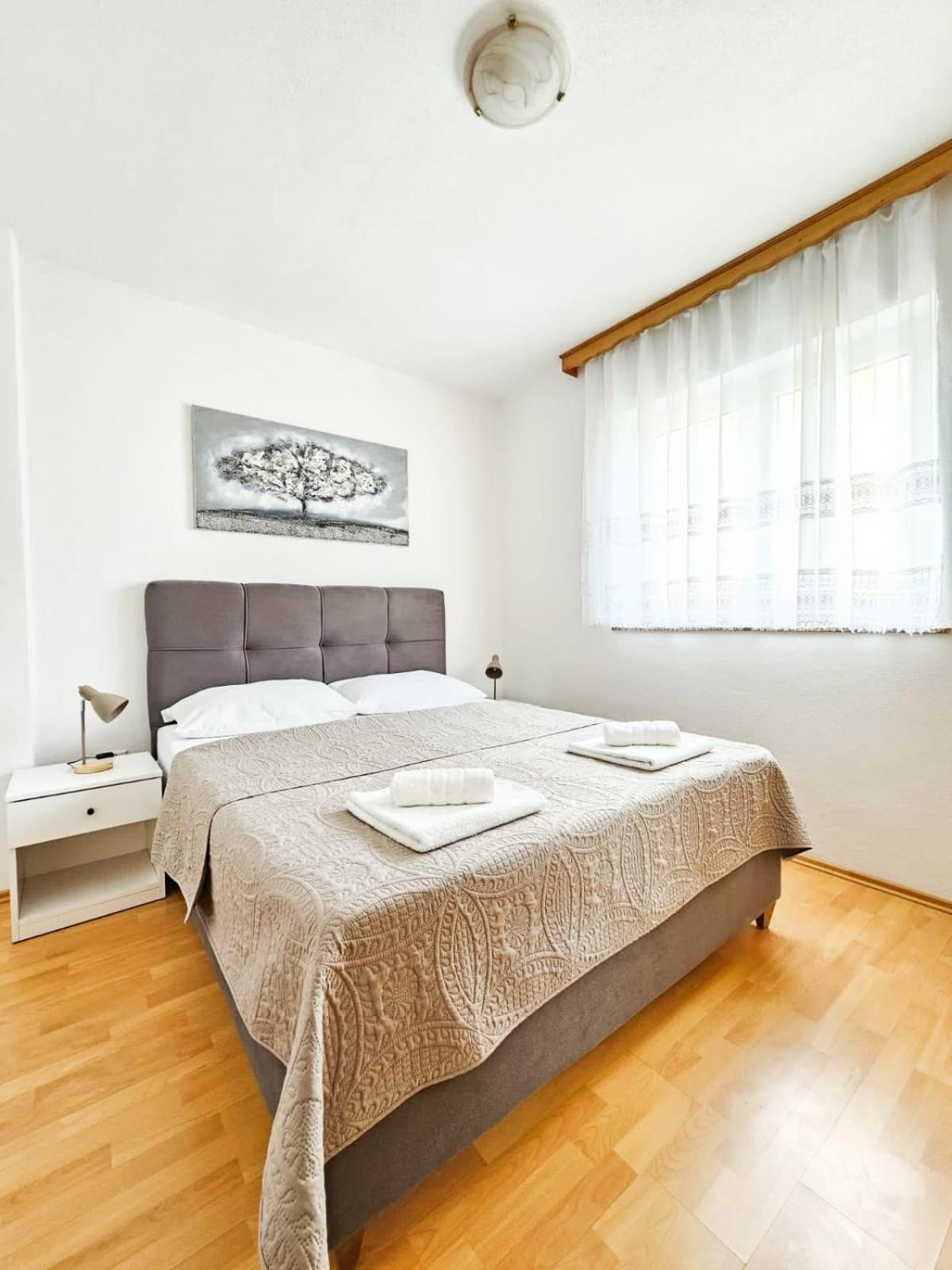 Apartments Karalic Ll تْسْغيكفانِتْسا المظهر الخارجي الصورة